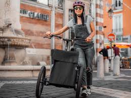 Comment attacher un triporteur ?